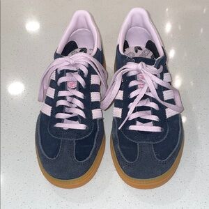 Adidas Women's Dark Blue and Light Pink Sneakers
